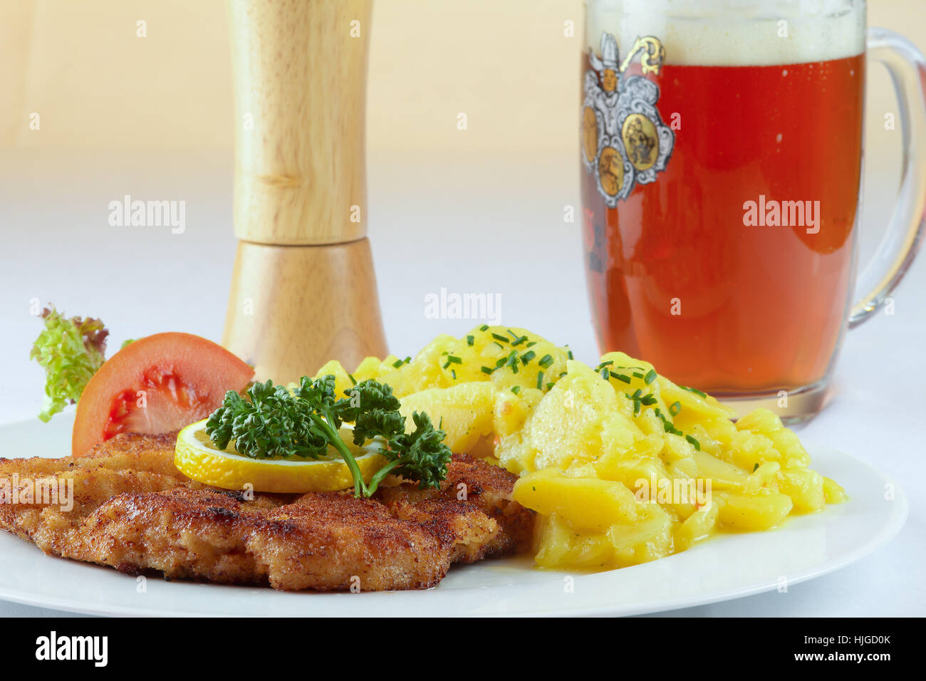 wood, alcohol, beer glass, beer, brewery, meat, restaurant, glass