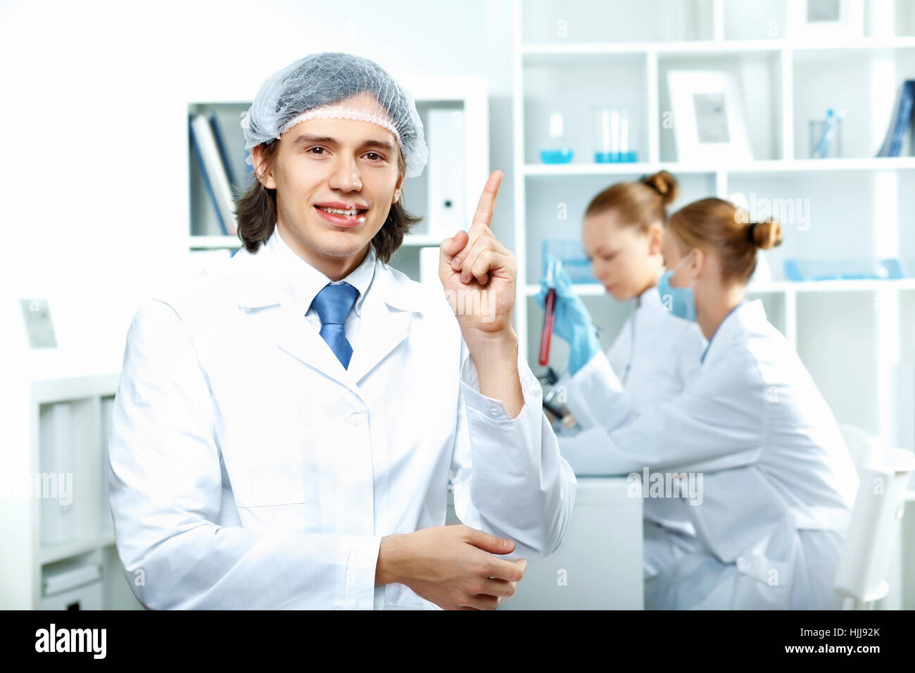 Young scientists in lab hi-res stock photography and images - Alamy