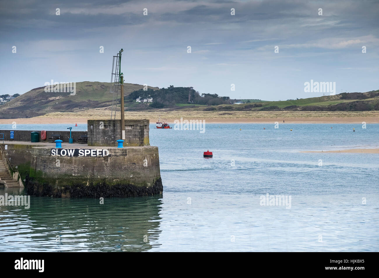 Padstow Harbour Entrance Quay Camel Estuary Cornwall Stock Photo Alamy
