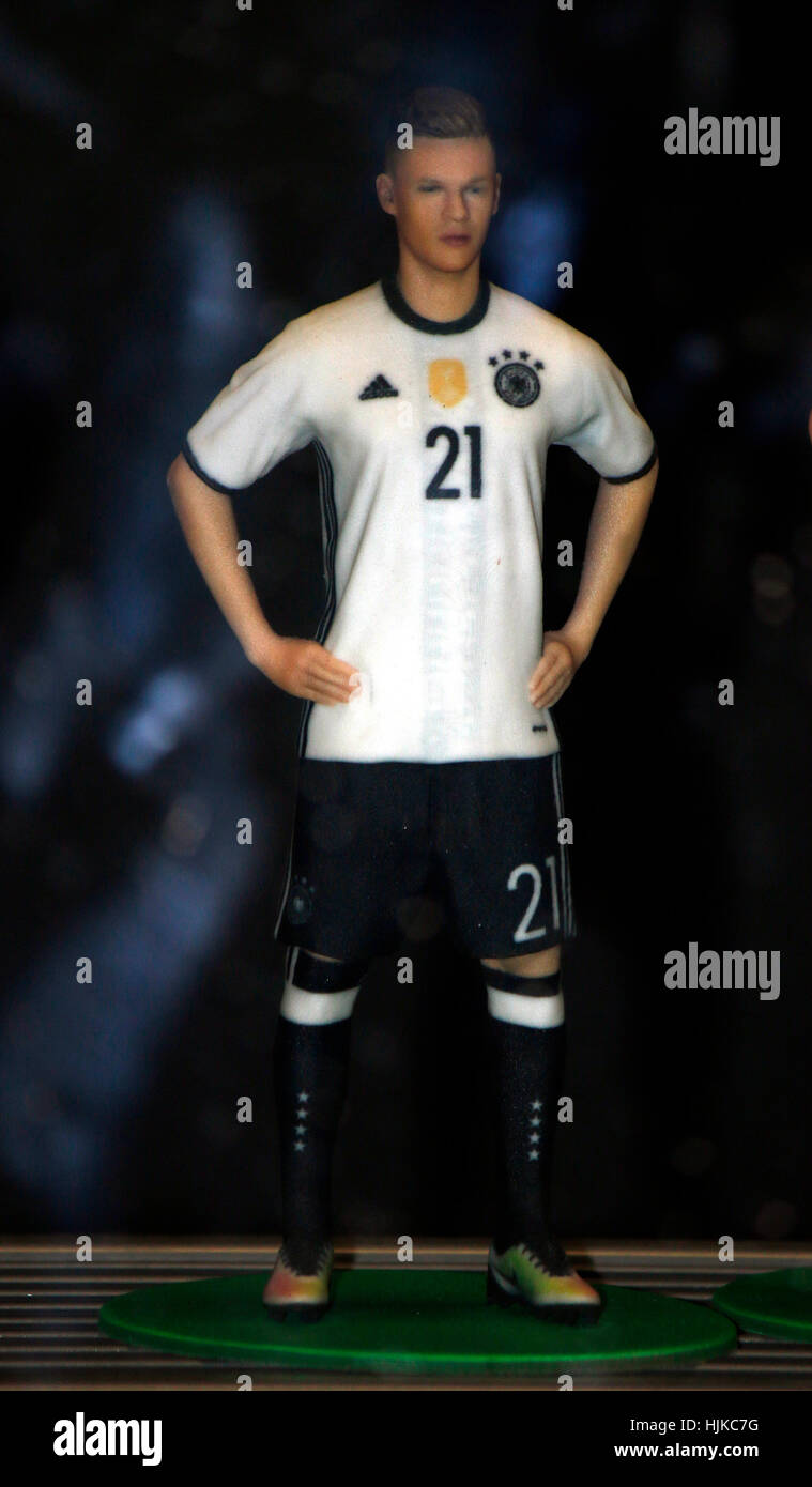 3d Figuren von der deutschen Fussball-Nationalmannschaft: Joshua Kimmich,  Berlin Stock Photo - Alamy