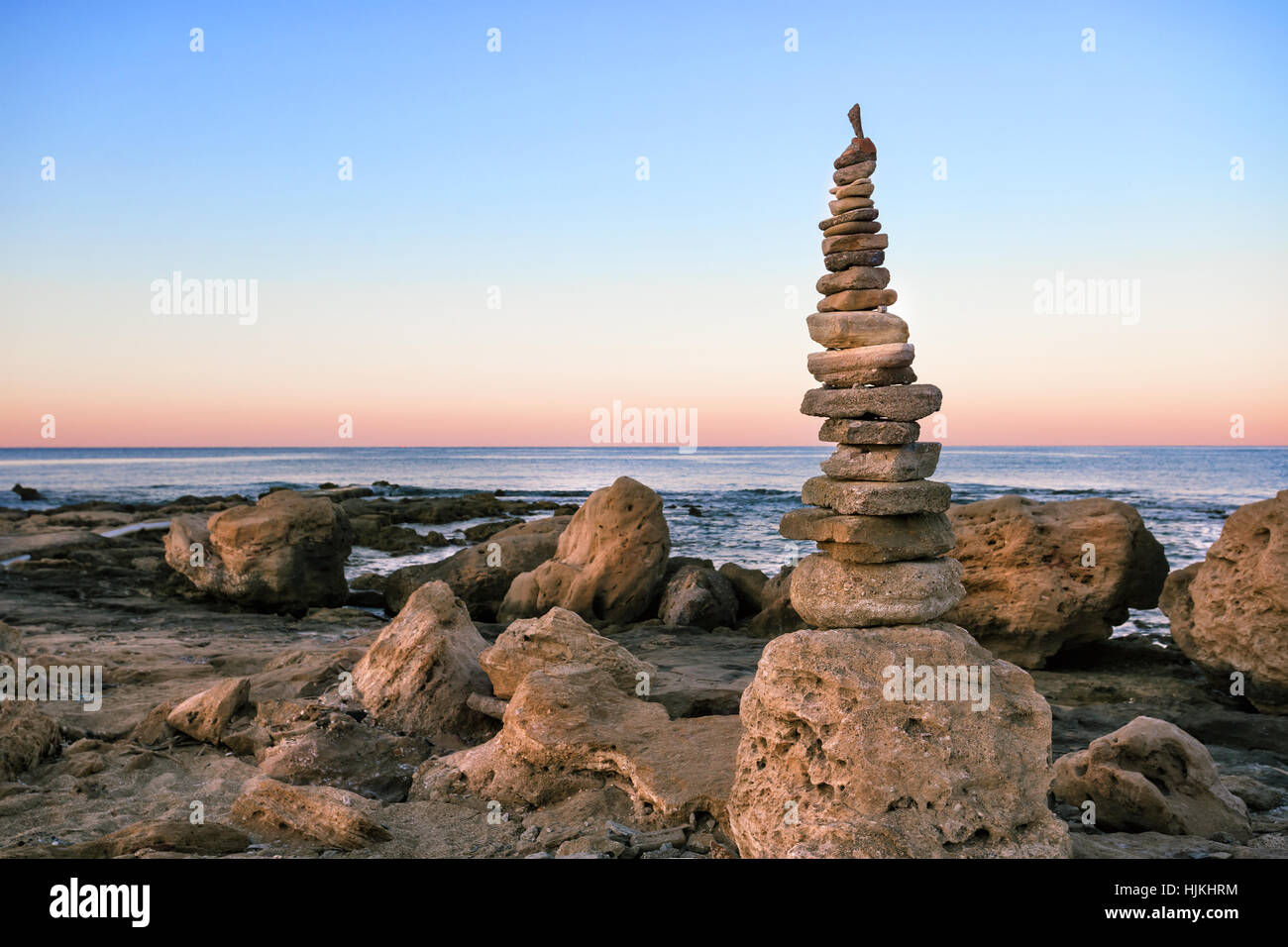 Cairn on shore sea hi-res stock photography and images - Alamy