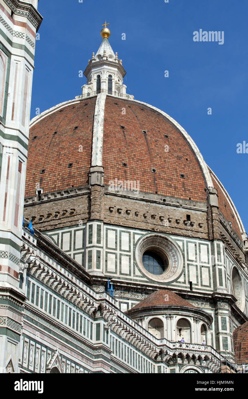 Duomo di firenze intricate tile design hi-res stock photography and ...