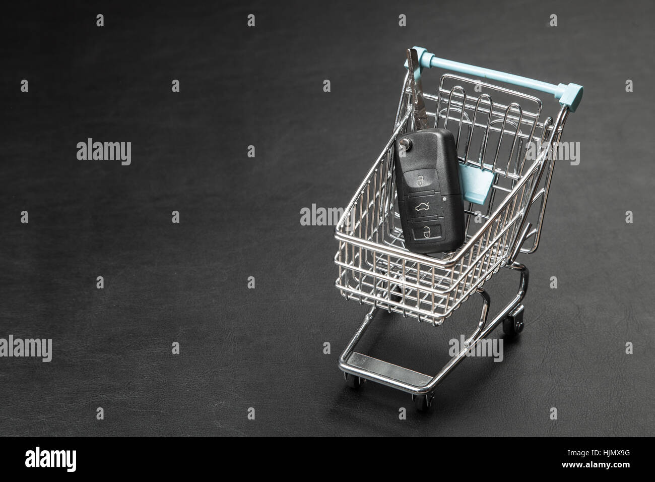 Car keys in a shopping cart Stock Photo Alamy