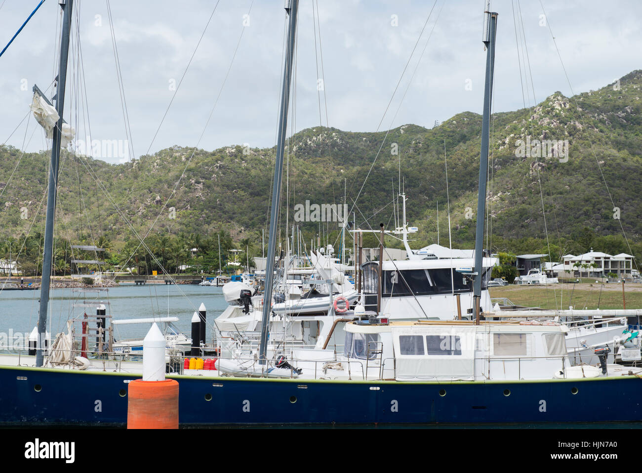 Nelly Bay, Island Queensland Australia Stock Photo Alamy
