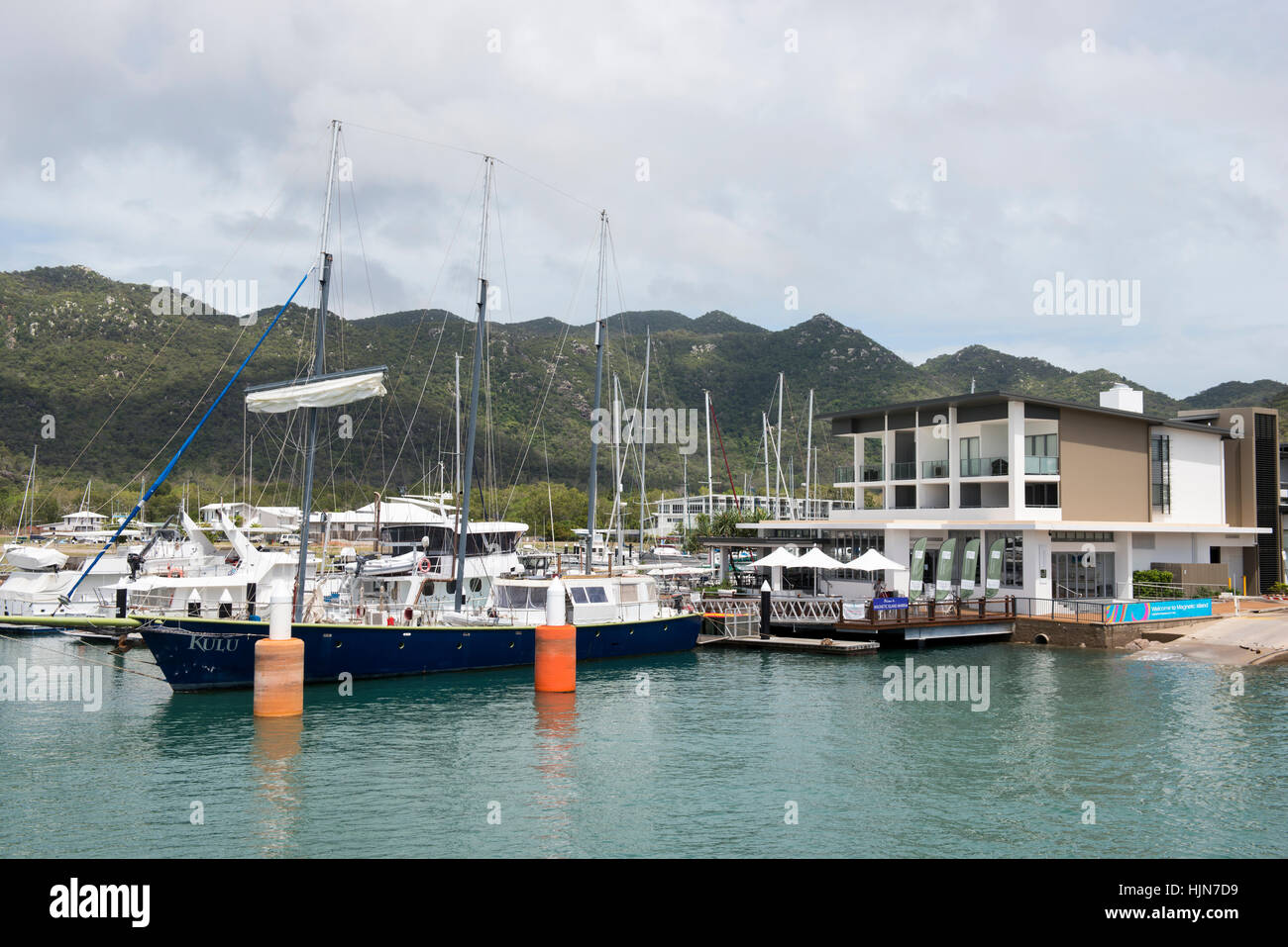 Nelly Bay, Island Queensland Australia Stock Photo Alamy