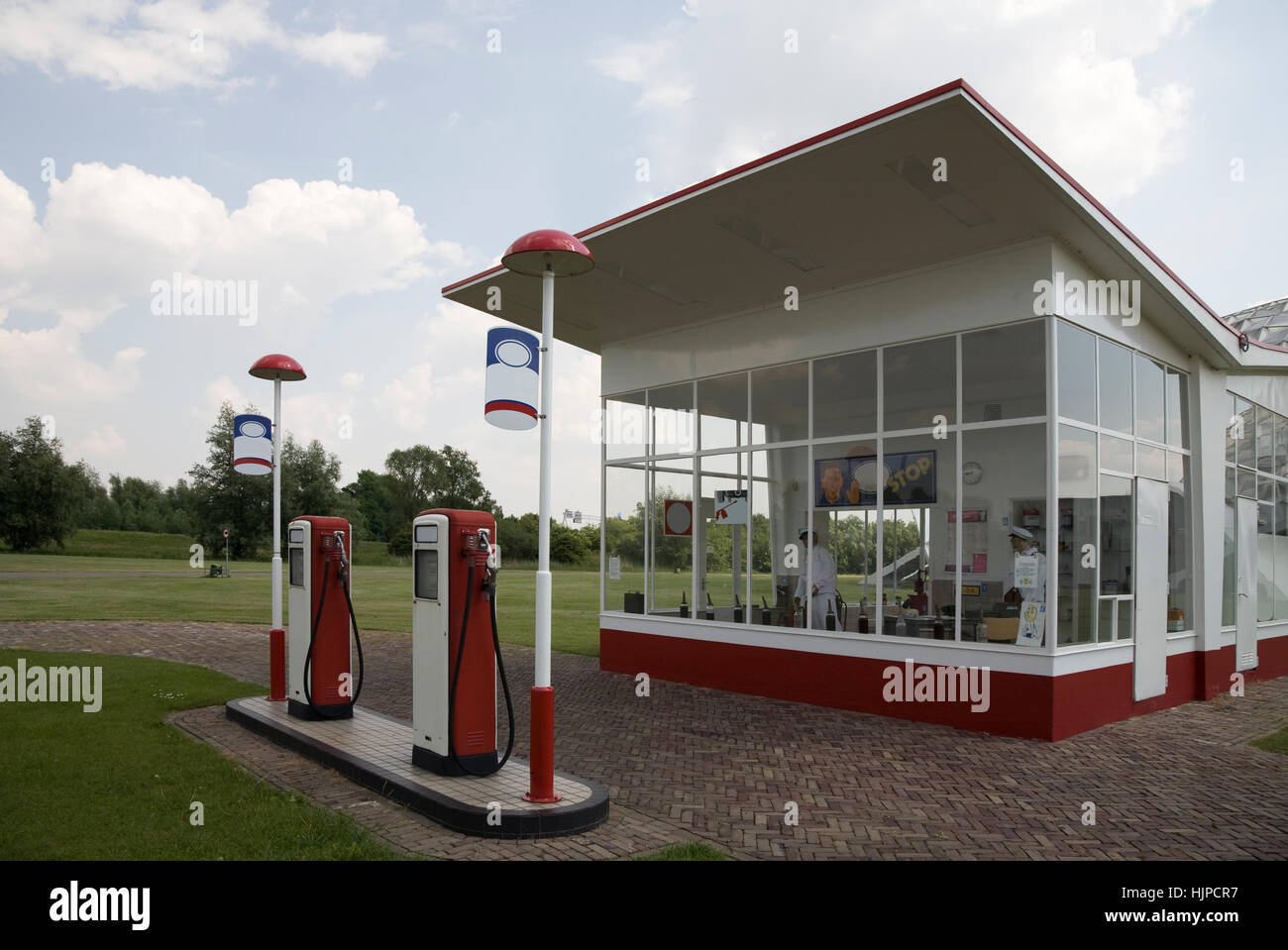 station, historical, monument, famous, car, automobile, vehicle, means