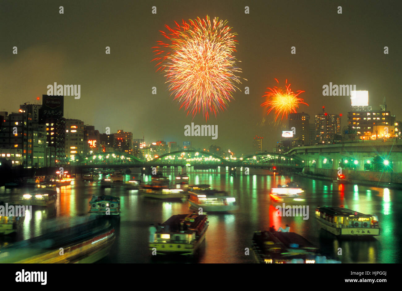 The Sumida River Fireworks Hi Res Stock Photography And Images Alamy The Sumida River Fireworks Hi Res Stock Photography And Images Alamy