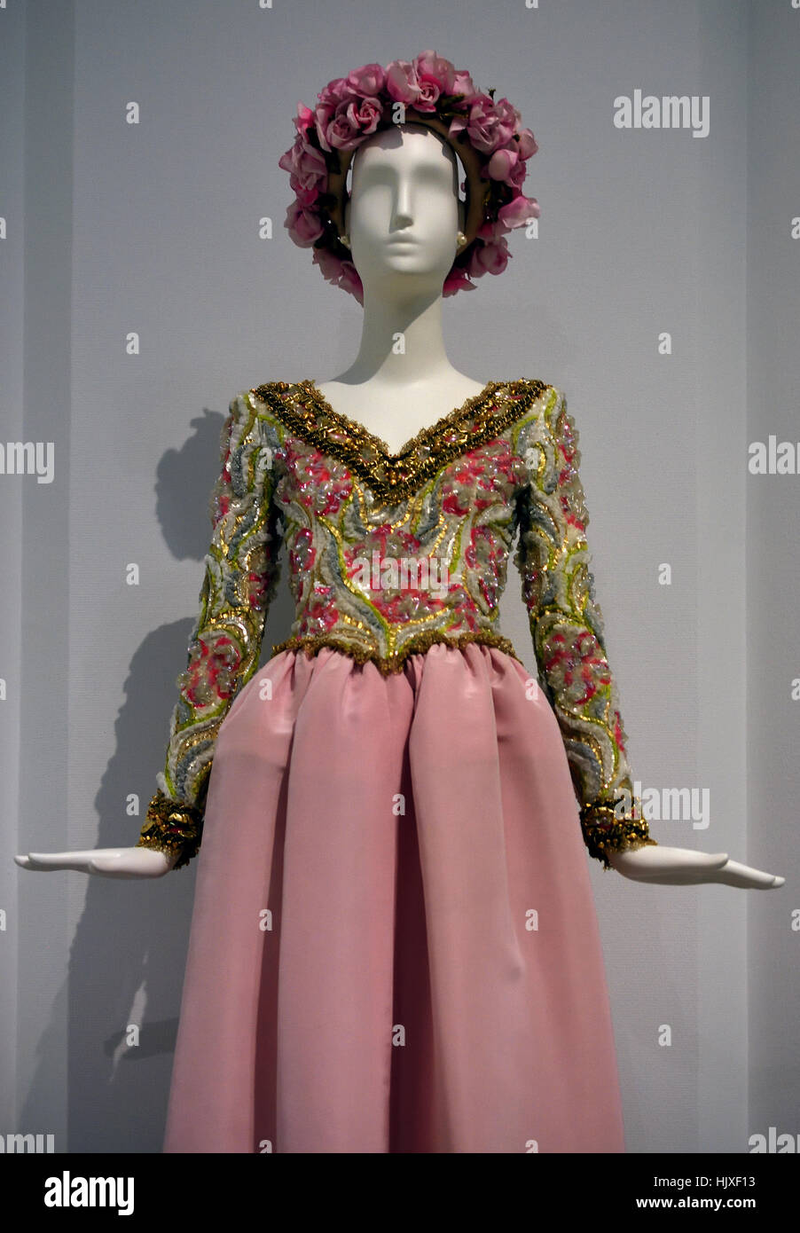 Hubert de Givenchy ( Couturier ) France Silk Evening Dress 1992 of Audrey  Hepburn ( Movie Star ) United Kingdom Stock Photo - Alamy