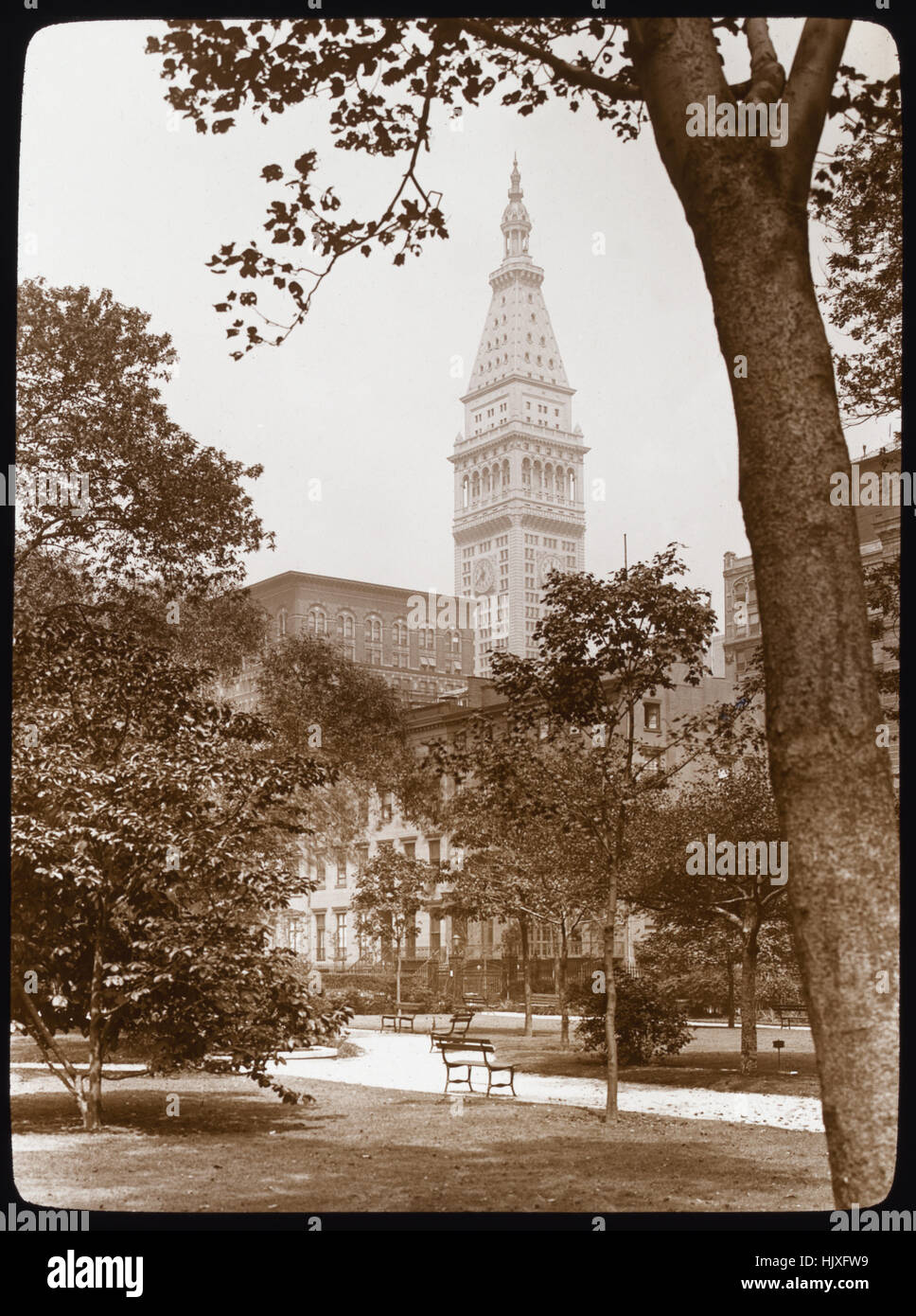 Gramercy Park with View of Metropolitan Life Insurance Company Tower in Background, New York City, New York, USA, by Frances Benjamin Johnston, 1922 Stock Photo