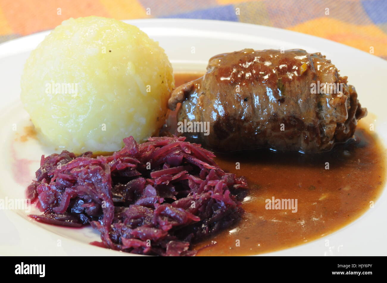 Beef Lump sauce, lump, beef, plate, sauce, red cabbage, lump, beef, rouladen, kle ...