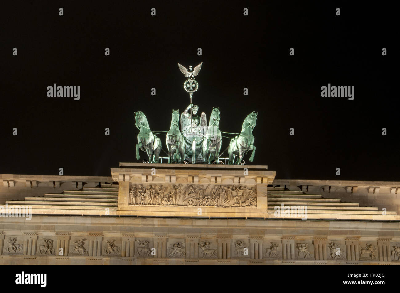 Brandenburg Gate At Night 2 Stock Photo Alamy