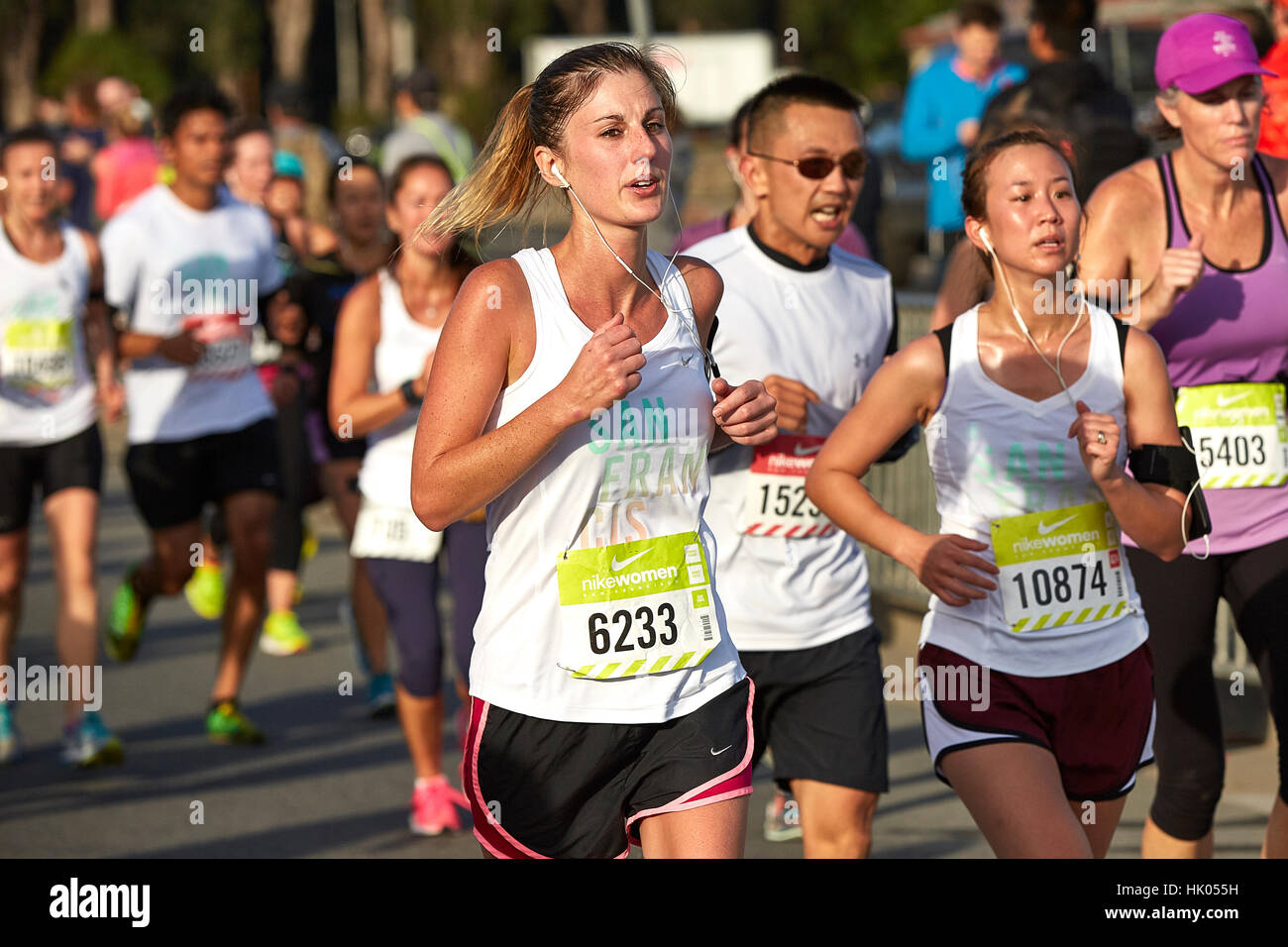 Female Athlete Running In The Nike Woman's Half Marathon, San Francisco,  2015 Stock Photo - Alamy