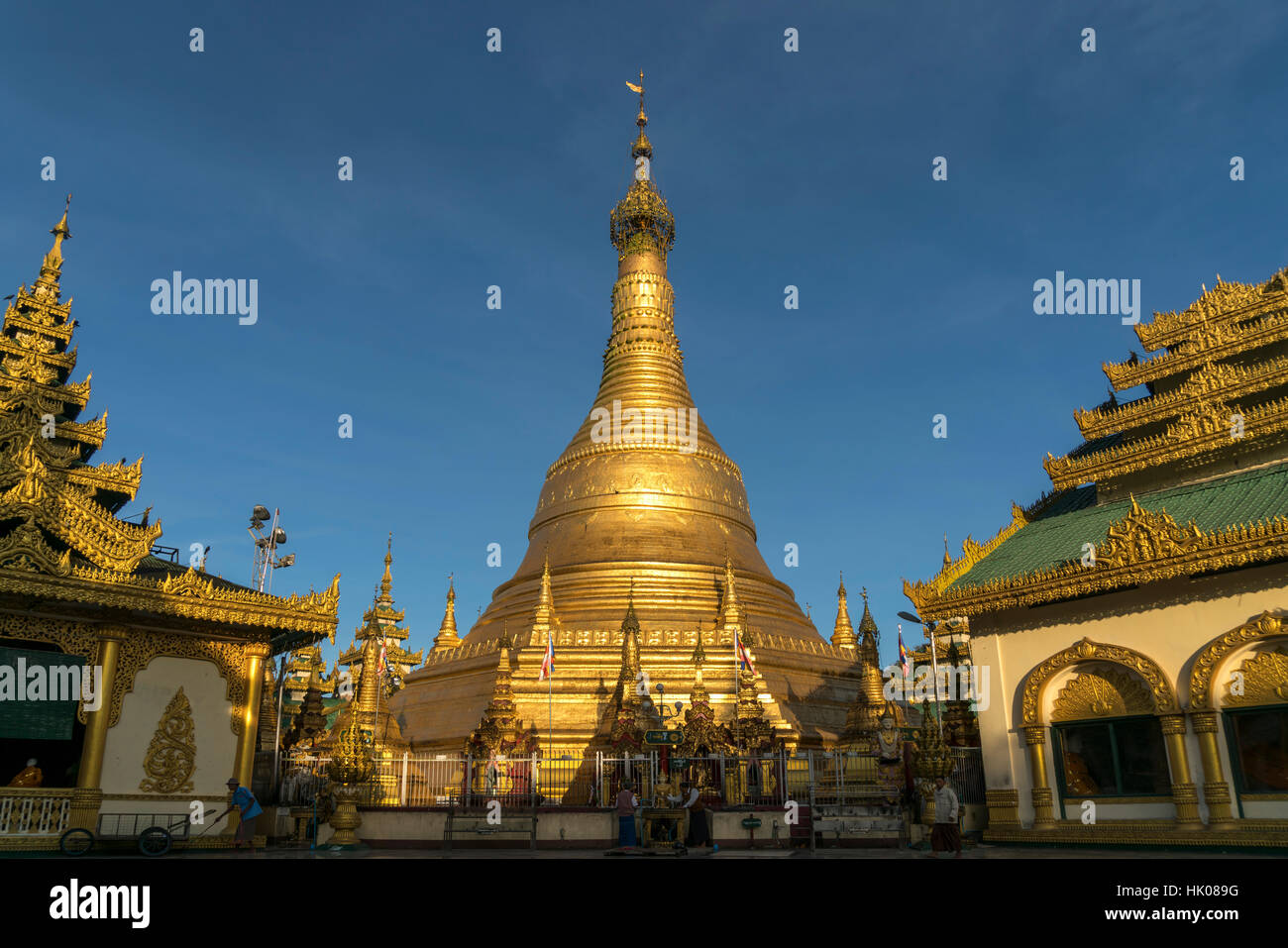 golden stupa of the buddhist Shwemokhtaw Pagoda in Pathein, Myanmar, Asia Stock Photo