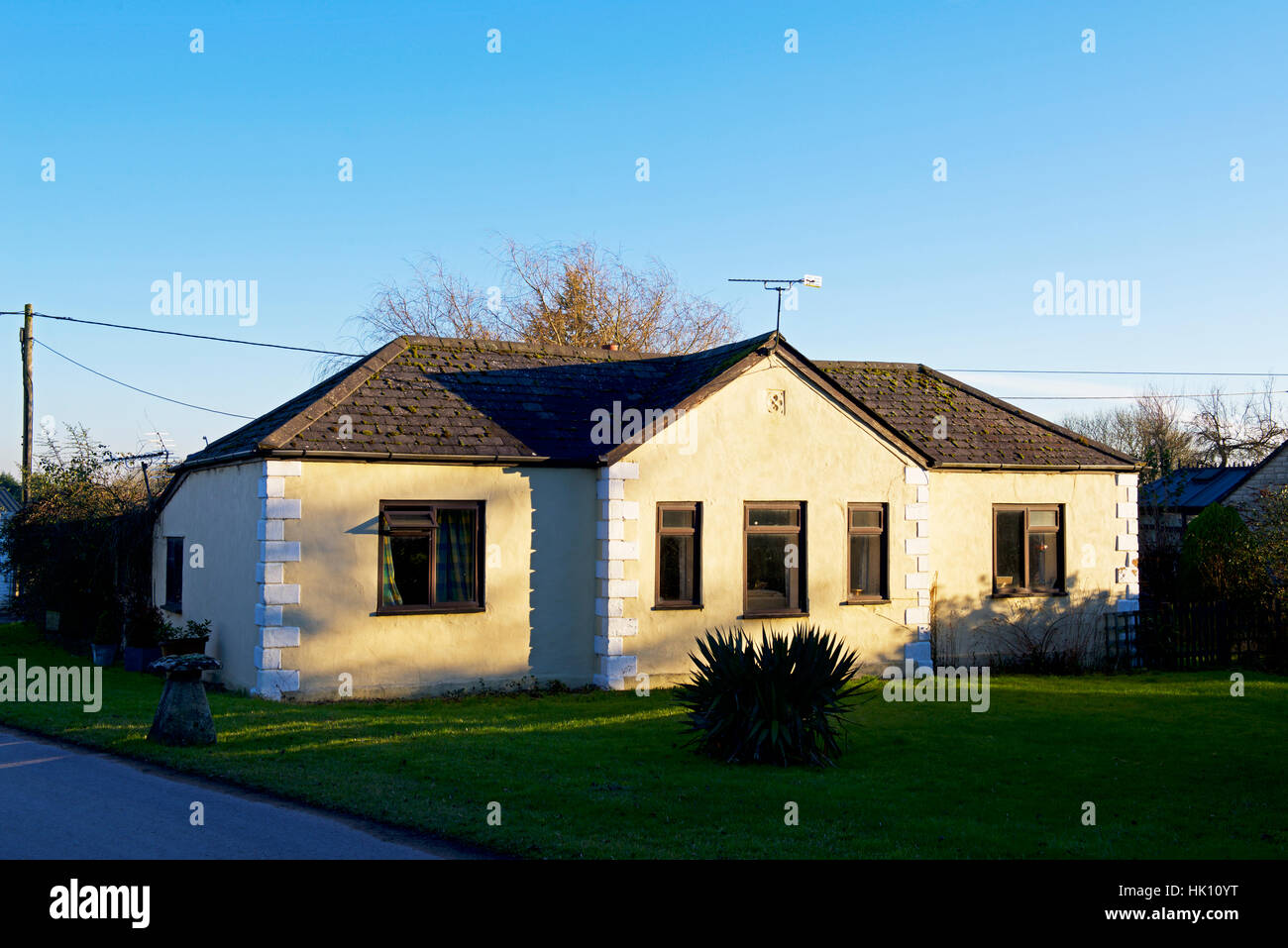 Bungalow in Charterville Allotments, Minster Lovell, Oxfordshire, England uk Stock Photo Alamy