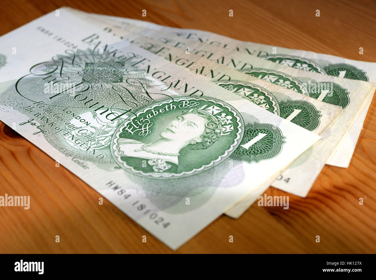 Old English paper pound Stock Photo Alamy