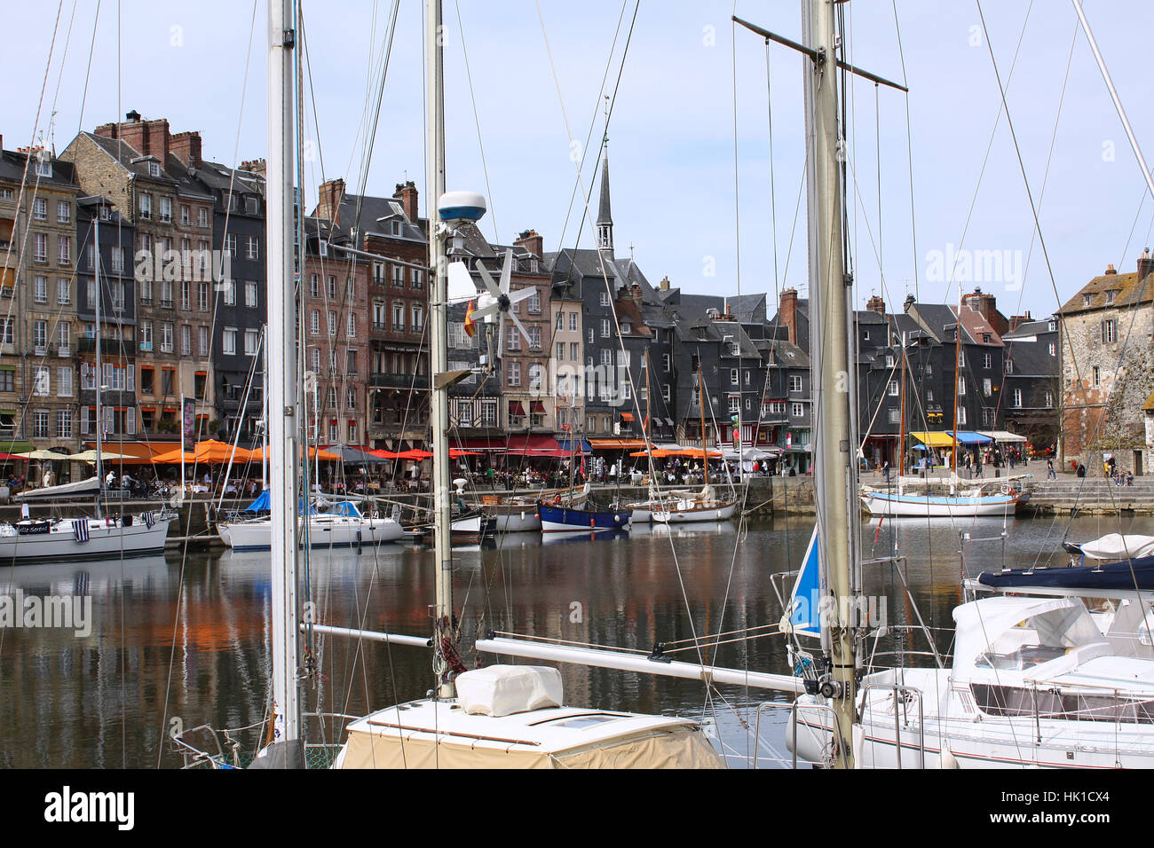 vieux bassin in honfleur Stock Photo - Alamy