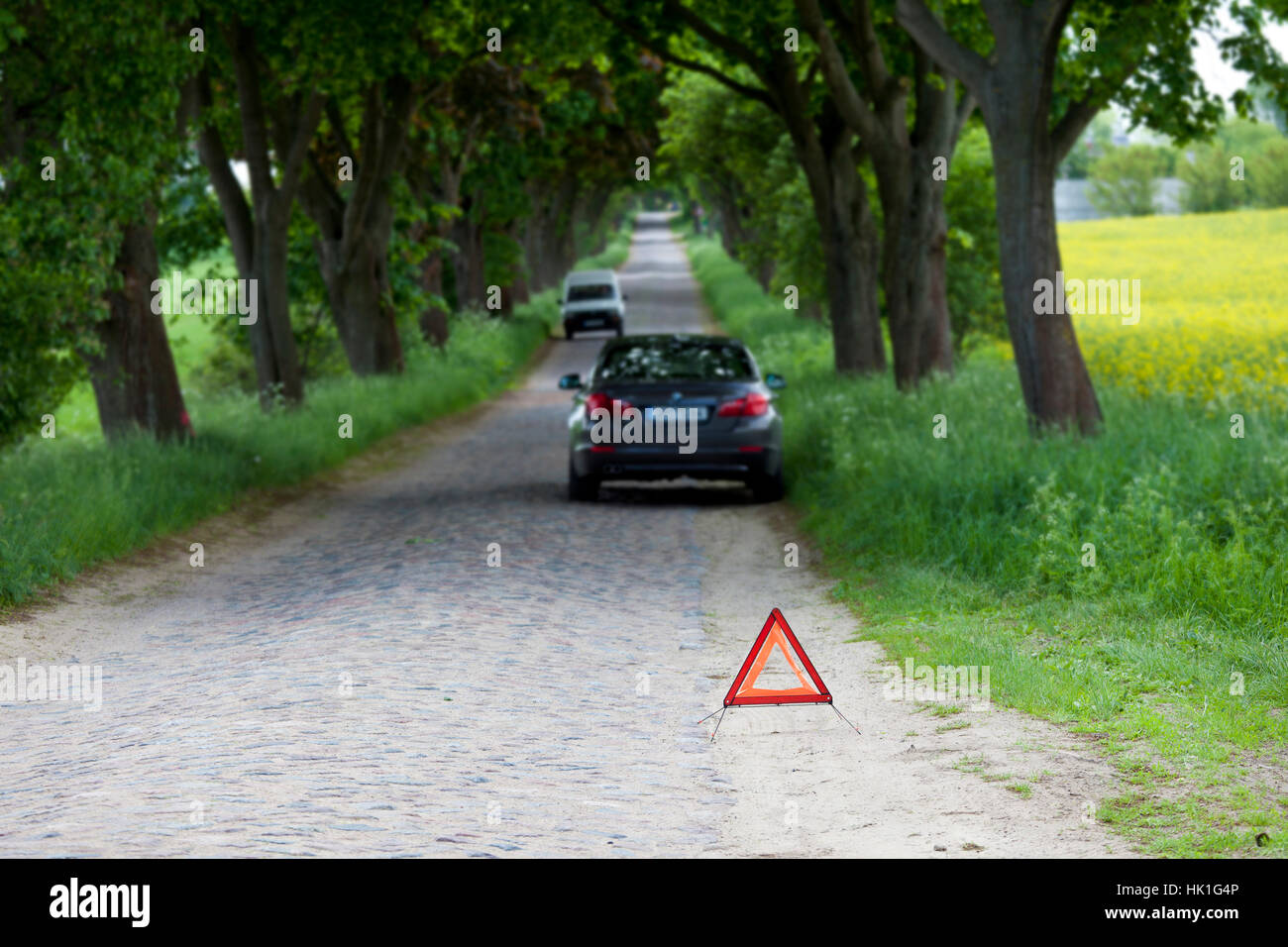 car, automobile, vehicle, means of travel, motor vehicle, breakdown, avenue, Stock Photo