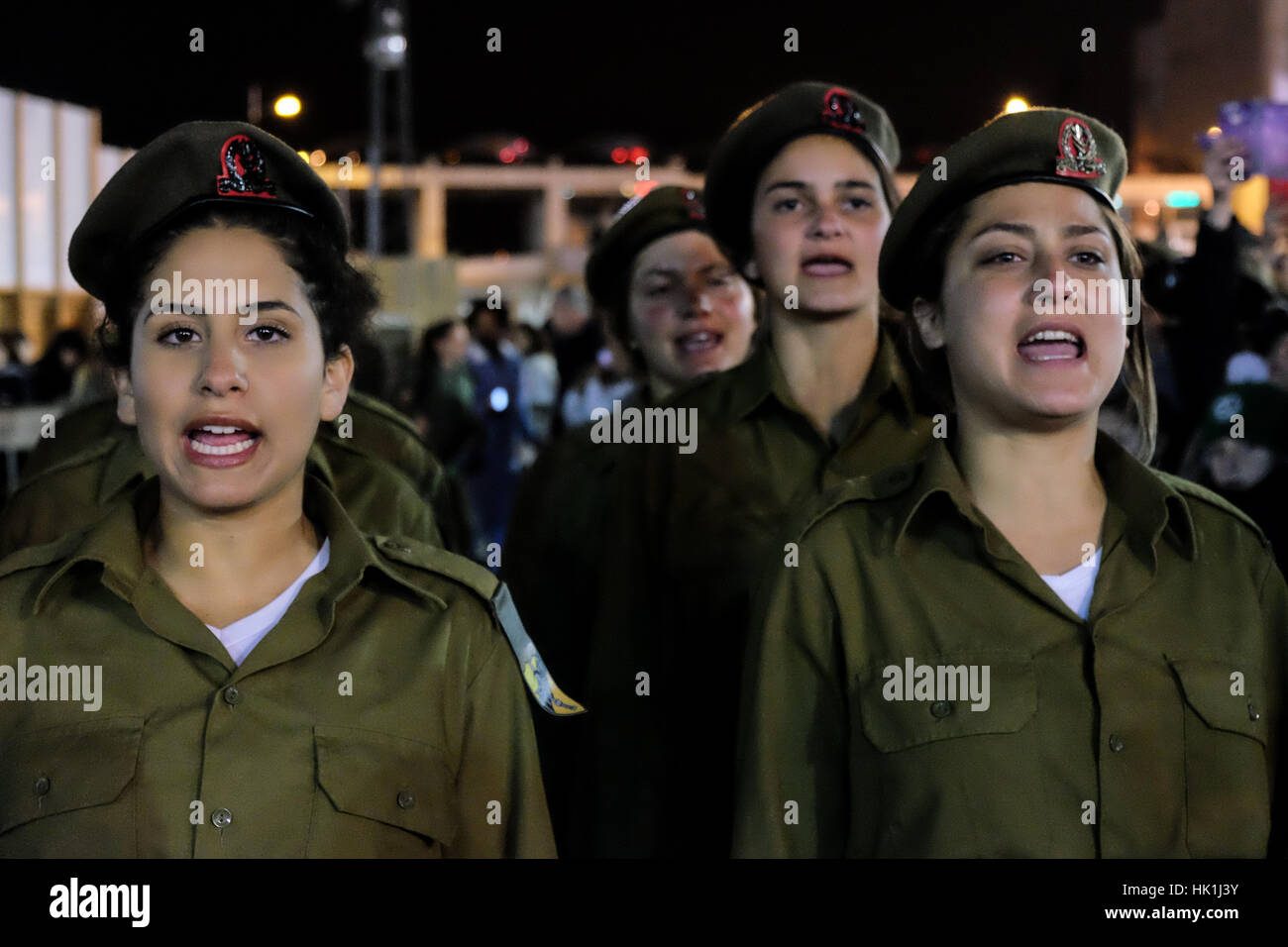 Jerusalem, Israel. 25th January, 2017. IDF soldiers yell out their ...