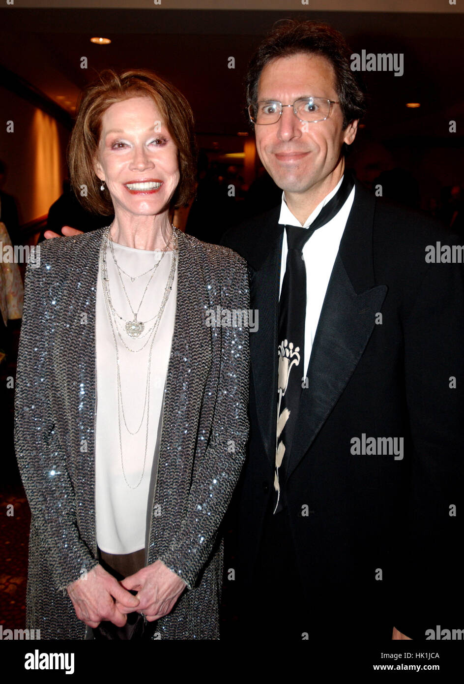 Mary Tyler Moore and her husband, Doctor Robert Levine, at one of the receptions prior to the 2005 White House Correspondents Dinner in Washington, DC on April 30, 2005.Credit: Ron Sachs/CNP.RESTRICTION: NO New York or New Jersey Newspapers or newspapers within a 75 mile radius of New York City /MediaPunch Stock Photo