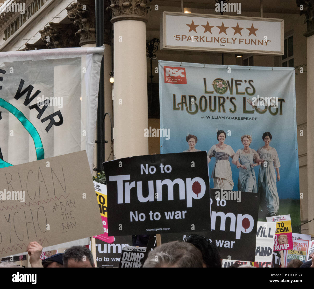 London, UK. 4th February, 2017. heaed of the march, at  the anti-Trump demonstration in London Credit: Ian Davidson/Alamy Live News Stock Photo