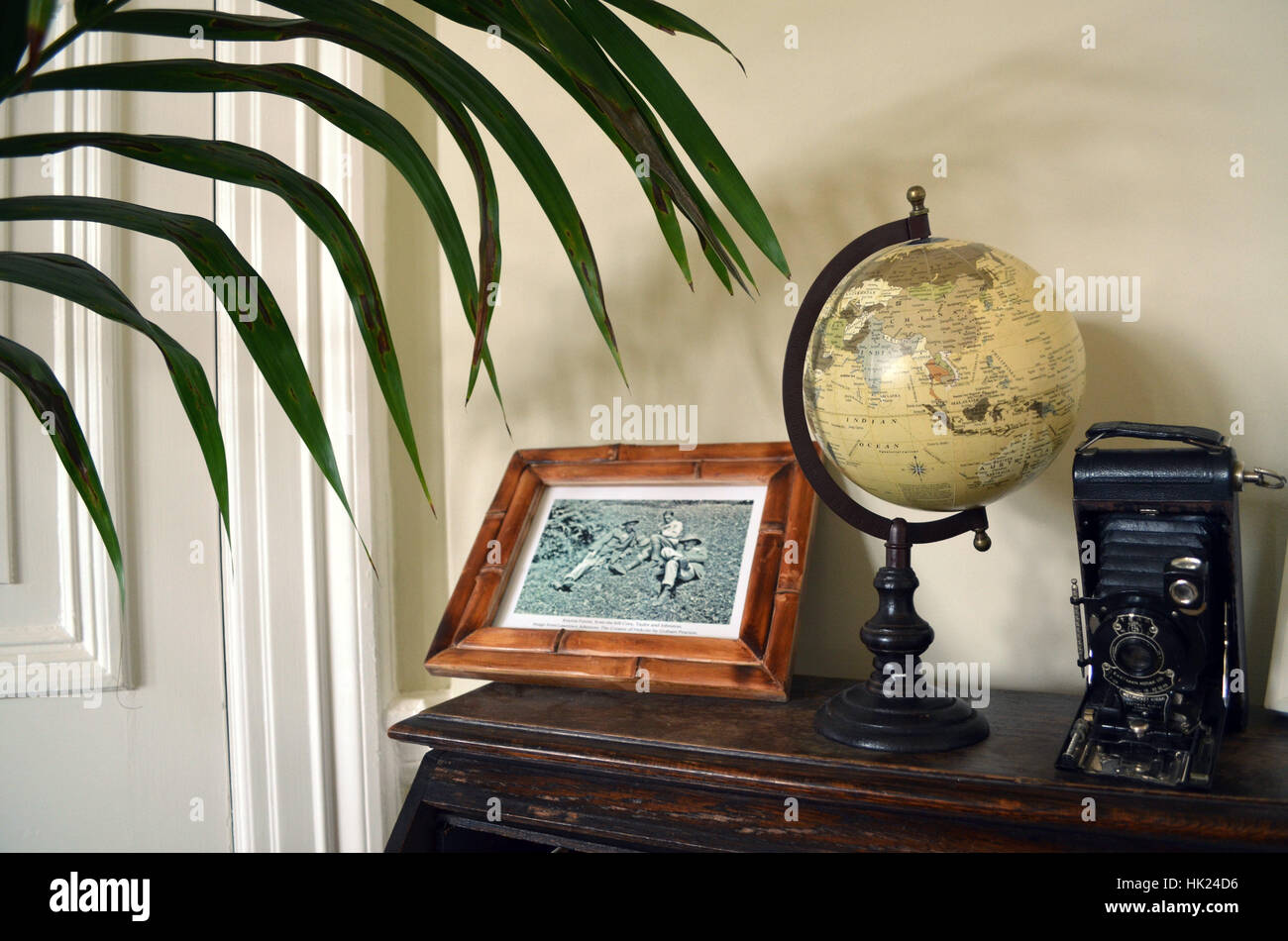 Forties interiors hi-res stock photography and images - Alamy
