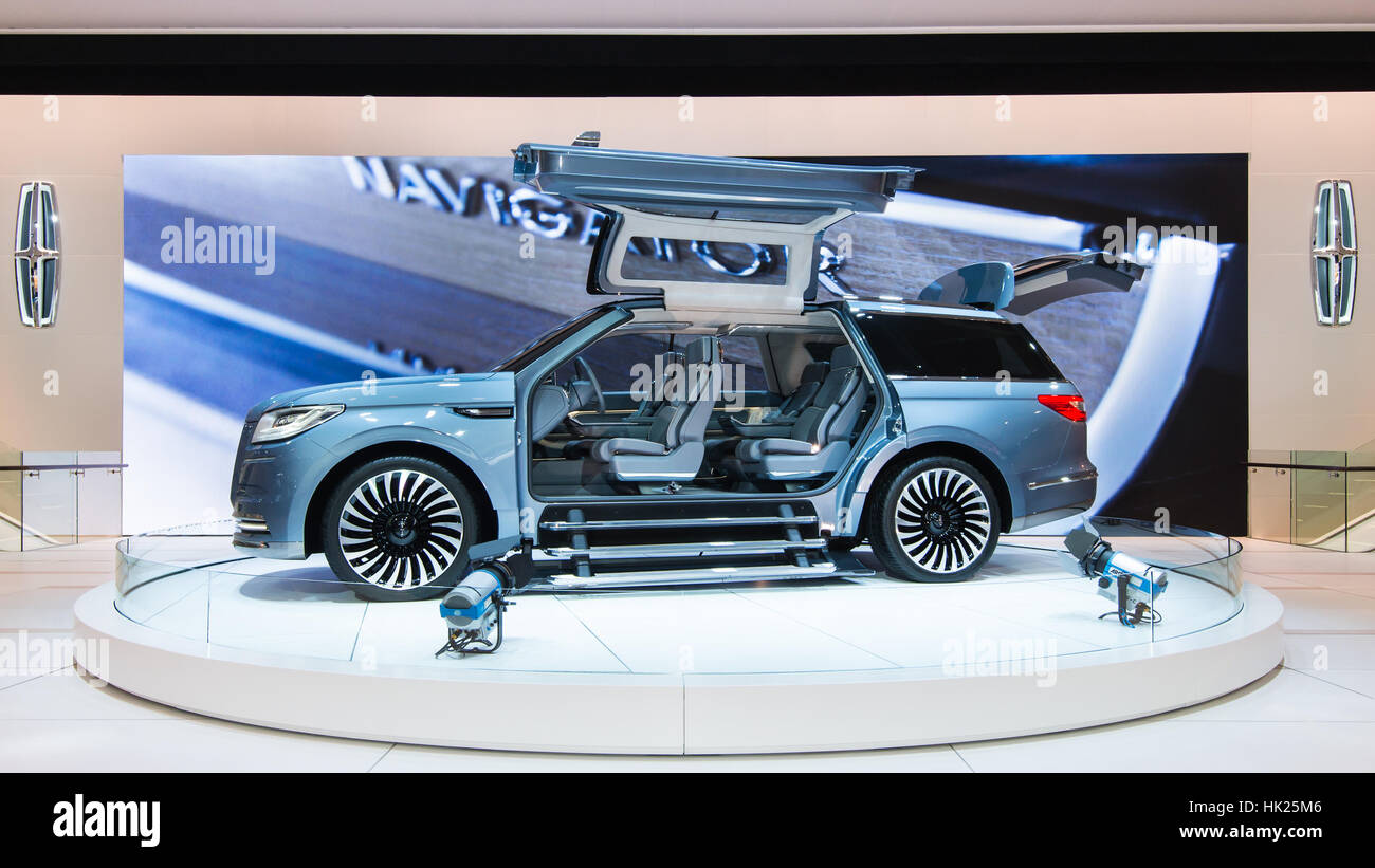 Gull Wing Doors And Concertina Steps On The Lincoln Navigator