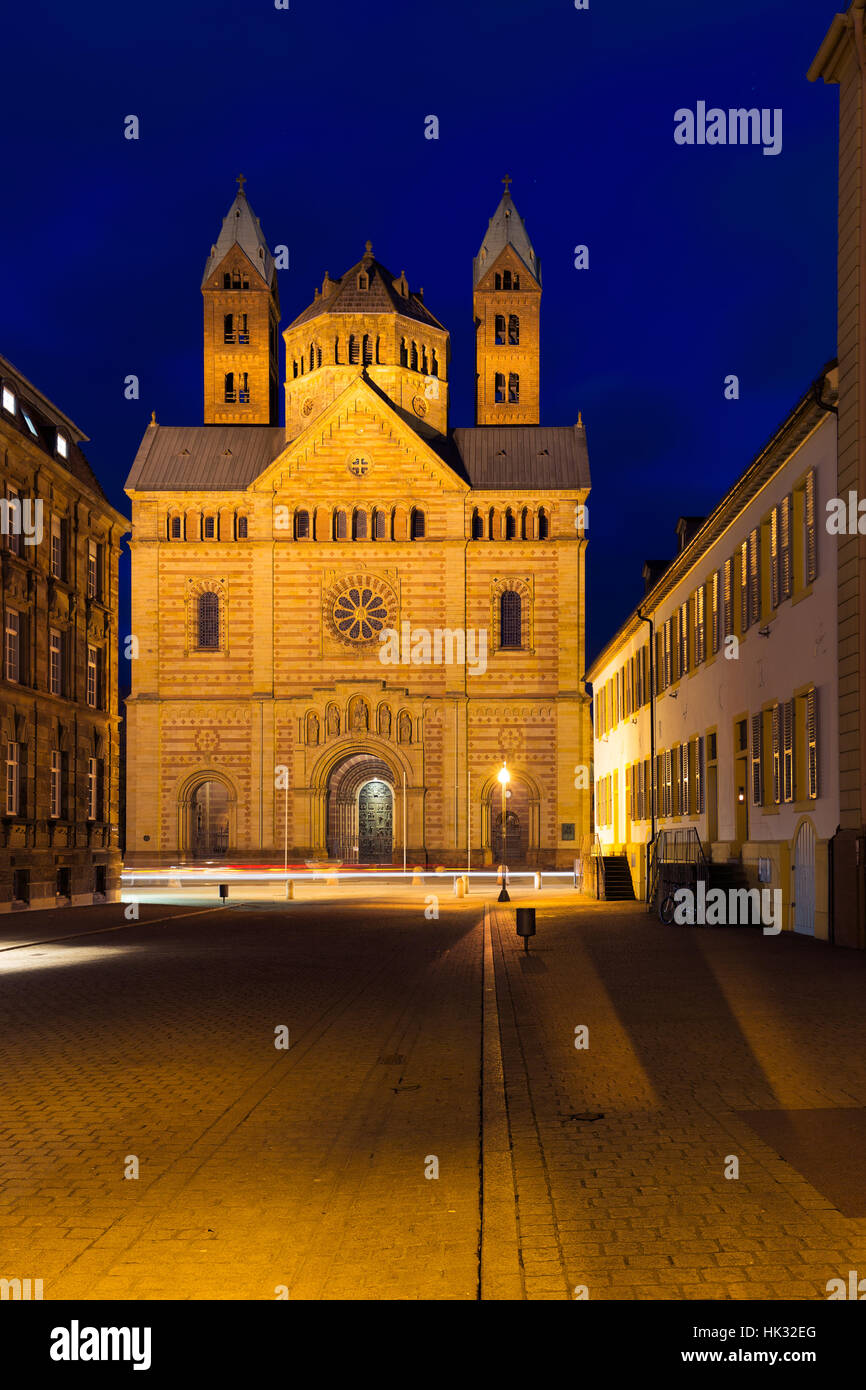 Speyer cathedral at dawn, Pfalz, Germany Stock Photo