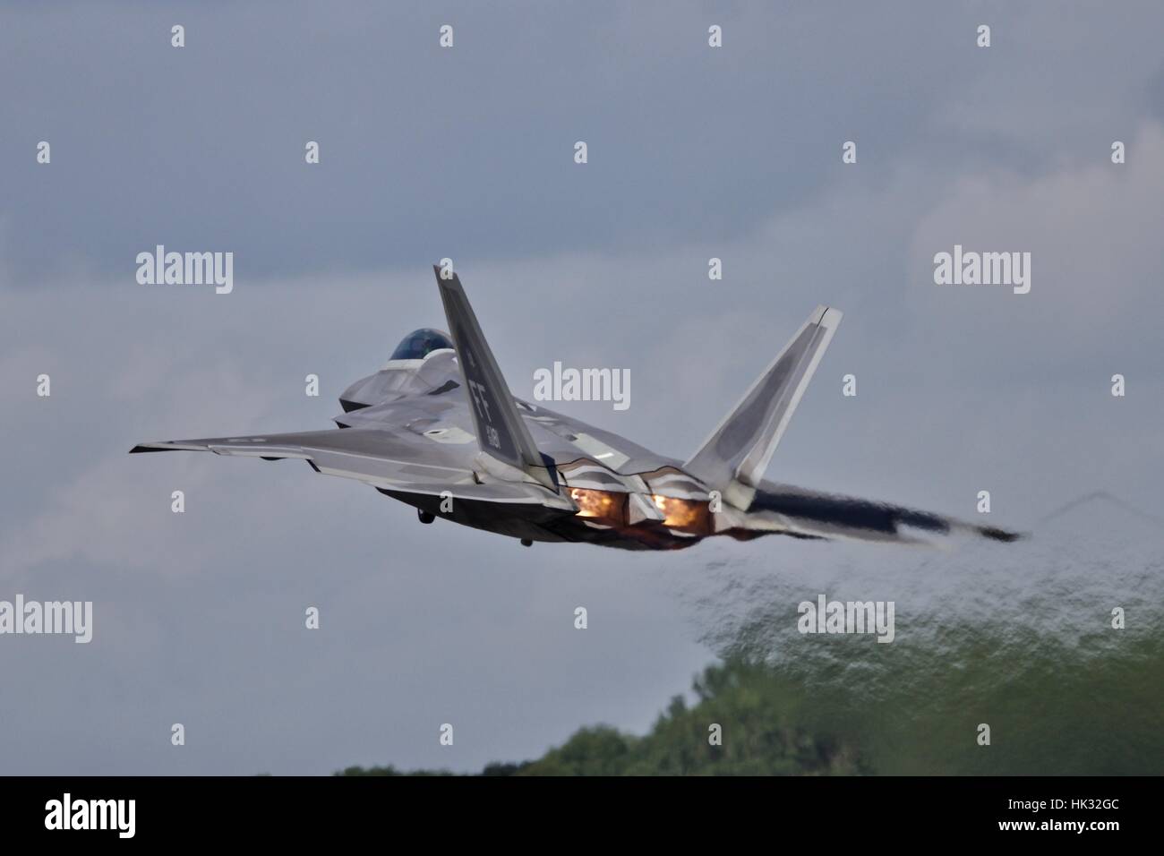 Lockheed Martin F22 Raptor Stock Photo Alamy