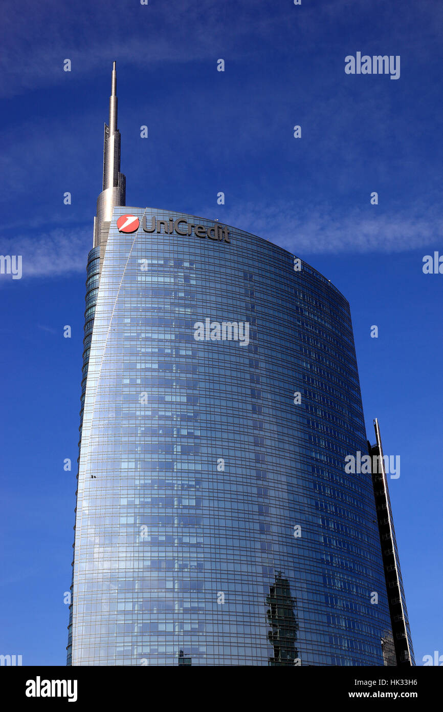 Italy City Of Milan The Bank Building Of Unicredit Bank At The Stock Photo Alamy