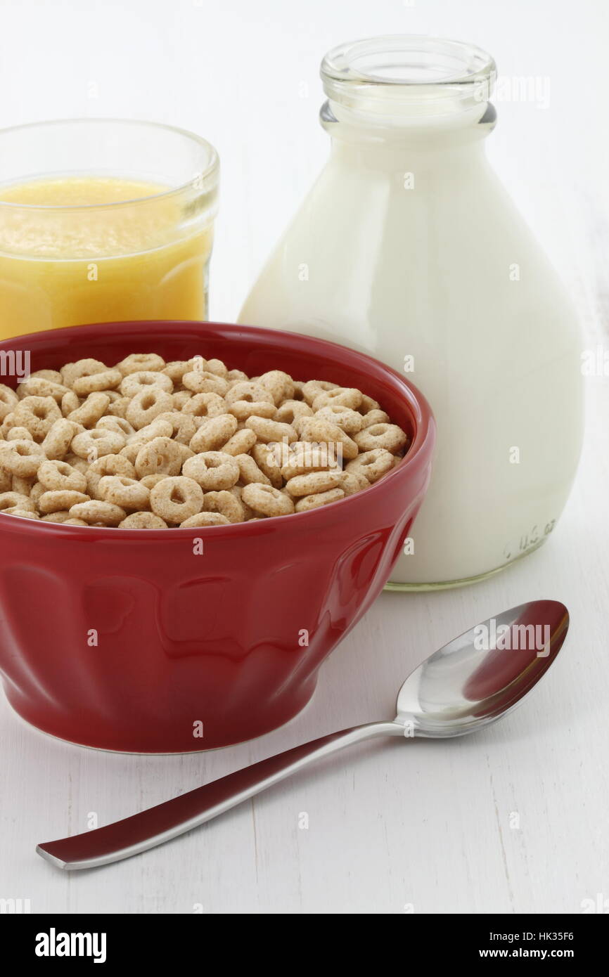 Delicious and nutritious lightly toasted honey, nuts and oats cereal