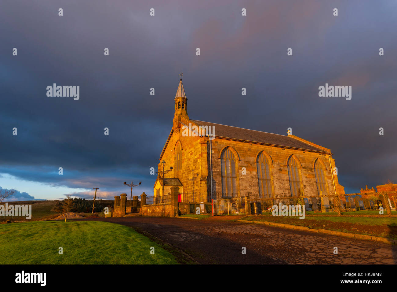 The Kirk O'shotts at Shotts north Lanarksire at Sunset Stock Photo Alamy