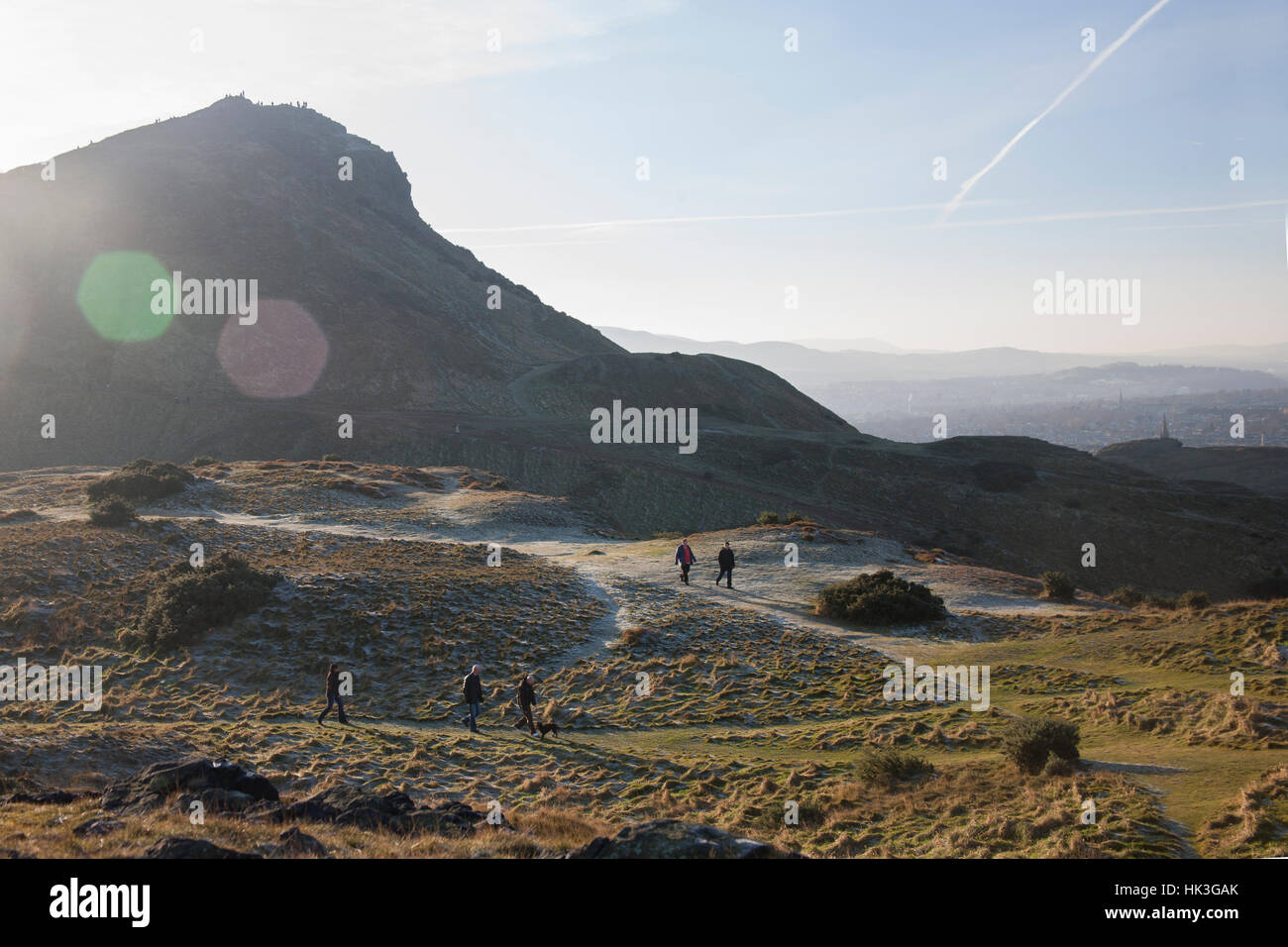 Hikers walking to the top of arthurs seat hires stock photography and