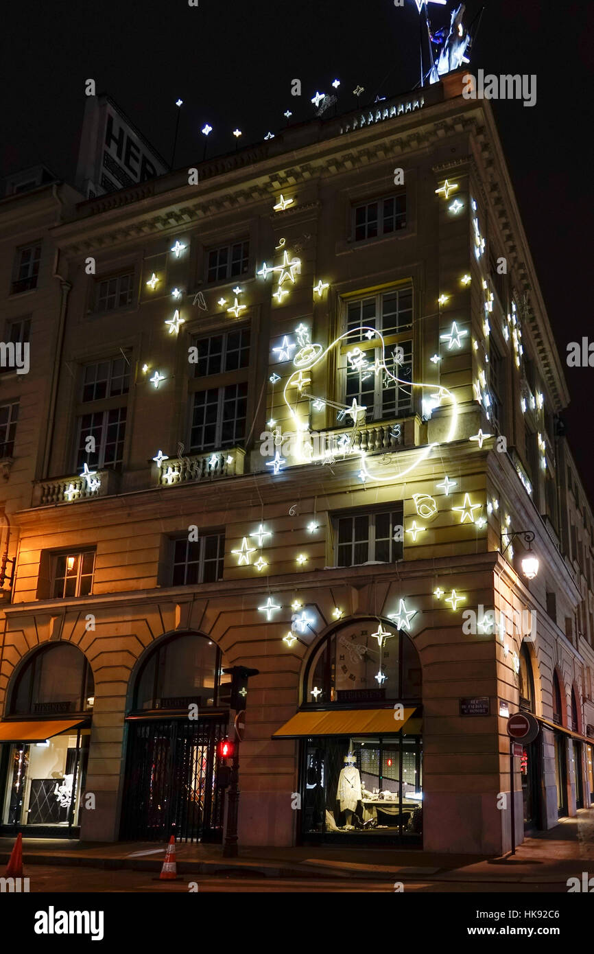 Paris France, Shopping Street, Christmas, Luxury Store Hermes, Outside  Special Display Lighting Rue Faubourg Saint Honoré chic building france  Stock Photo - Alamy