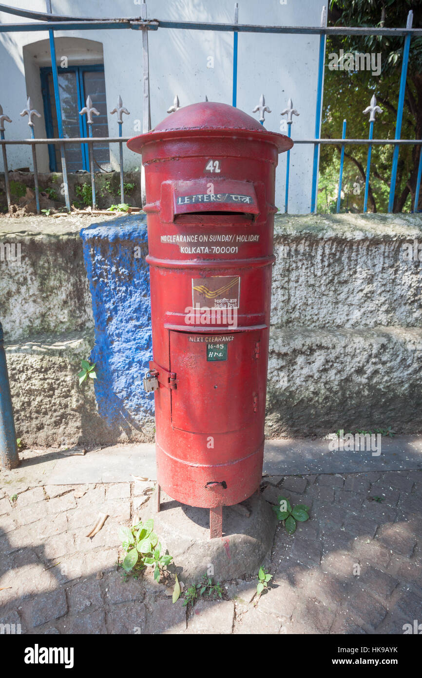 Posting box, in Kolkata (Calcutta), West Bengal, India Stock Photo