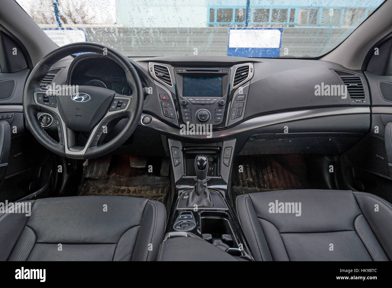 Hyundai i40 hi-res stock photography and images - Alamy
