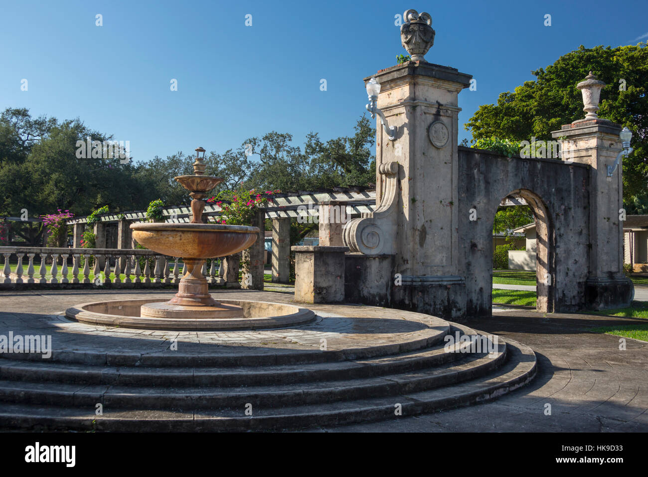 entrance fountain country club