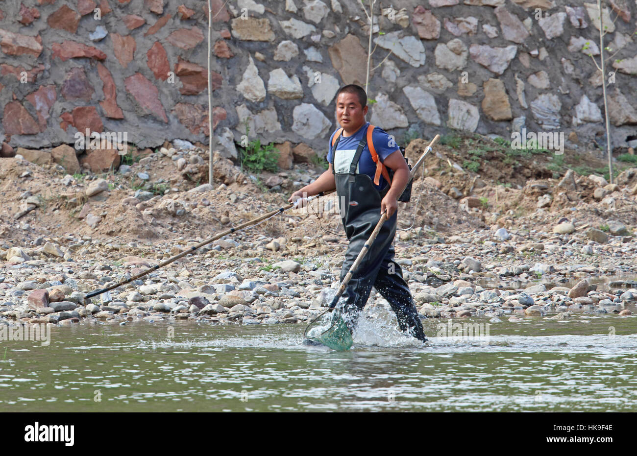 Electrofishing in shallow water Hebei, China May 2016 Stock Photo - Alamy