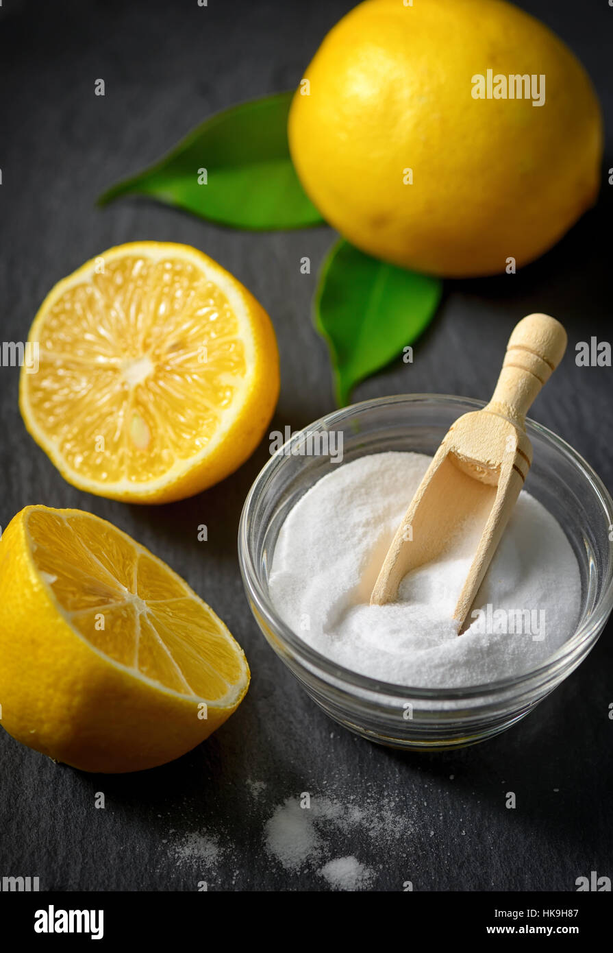 Baking soda,white vinegar, glass hires stock photography and images