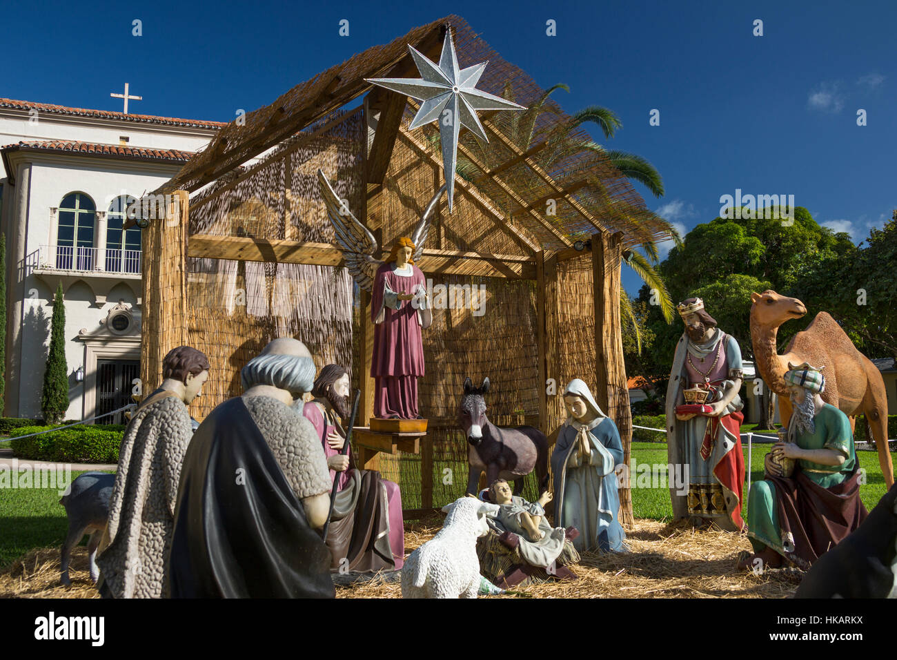 OUTDOOR LIFE SIZE CHRISTMAS NATIVITY SCENE CHURCH OF THE LITTLE FLOWER CORAL GABLES FLORIDA USA Stock Photo