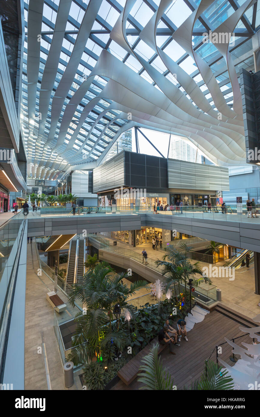 CLIMATE RIBBON ROOF BRICKELL CITY CENTER COVERED SHOPPING MALL ...