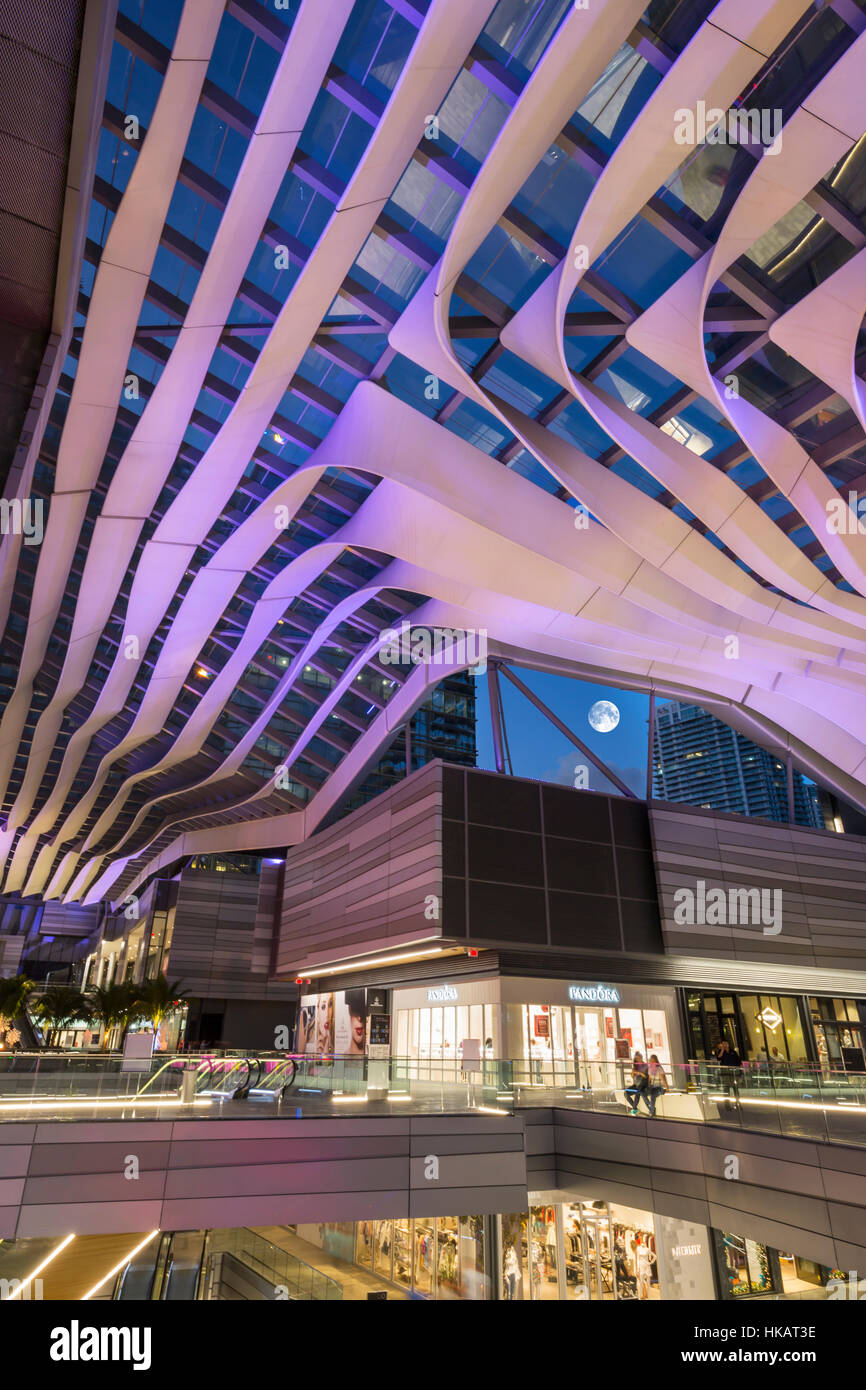 CLIMATE RIBBON ROOF BRICKELL CITY CENTER SHOPPING MALL (©ARQUITECTONICA ...