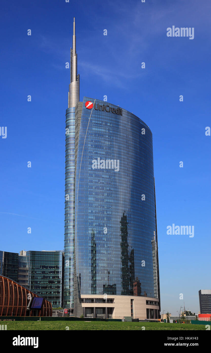 High rise building in the north of milan hi-res stock photography and ...
