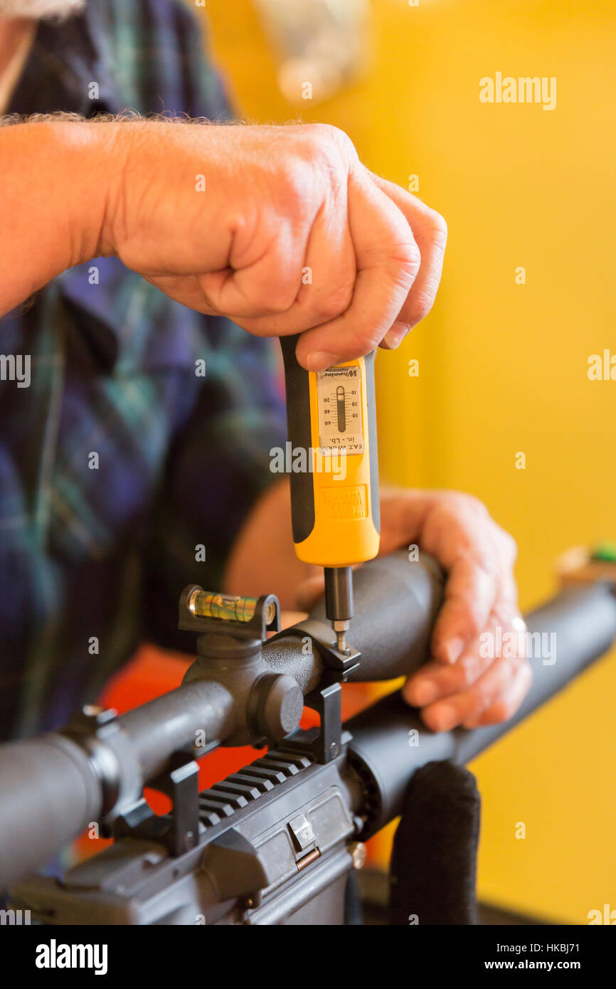 Installing and torquing scope rings (ensuring the scope remains level