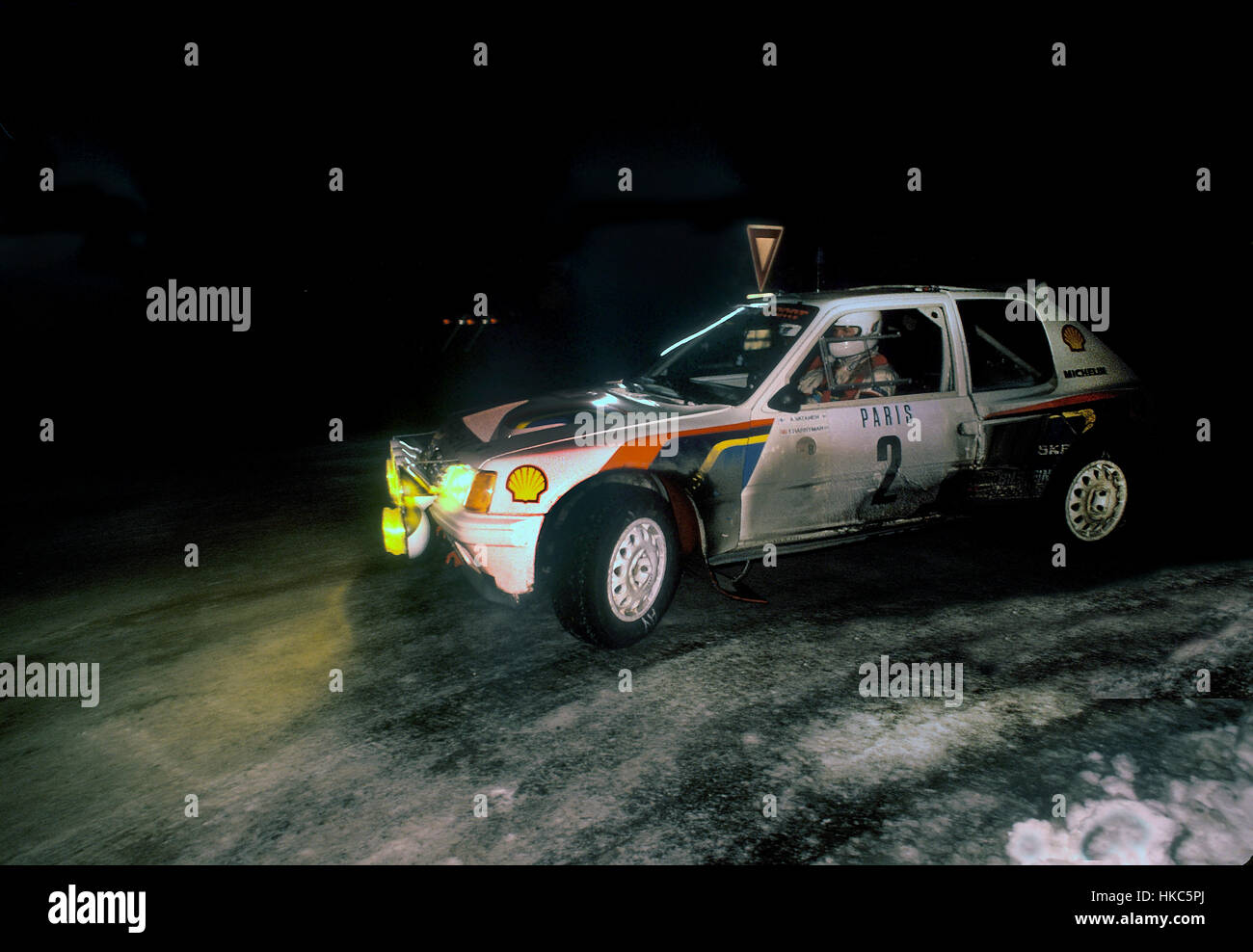 Tableau Toile Ari Vatanen Rallye Groupe B Peugeot 205 Turbo 16 - 30x45cm, Neuf, Déco Sport Auto