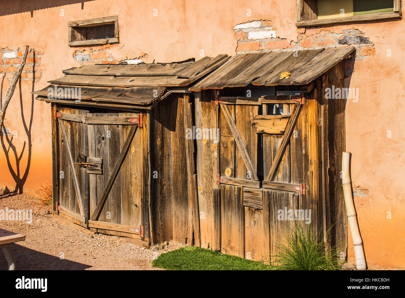 Wooden storage sheds hi-res stock photography and images - Alamy