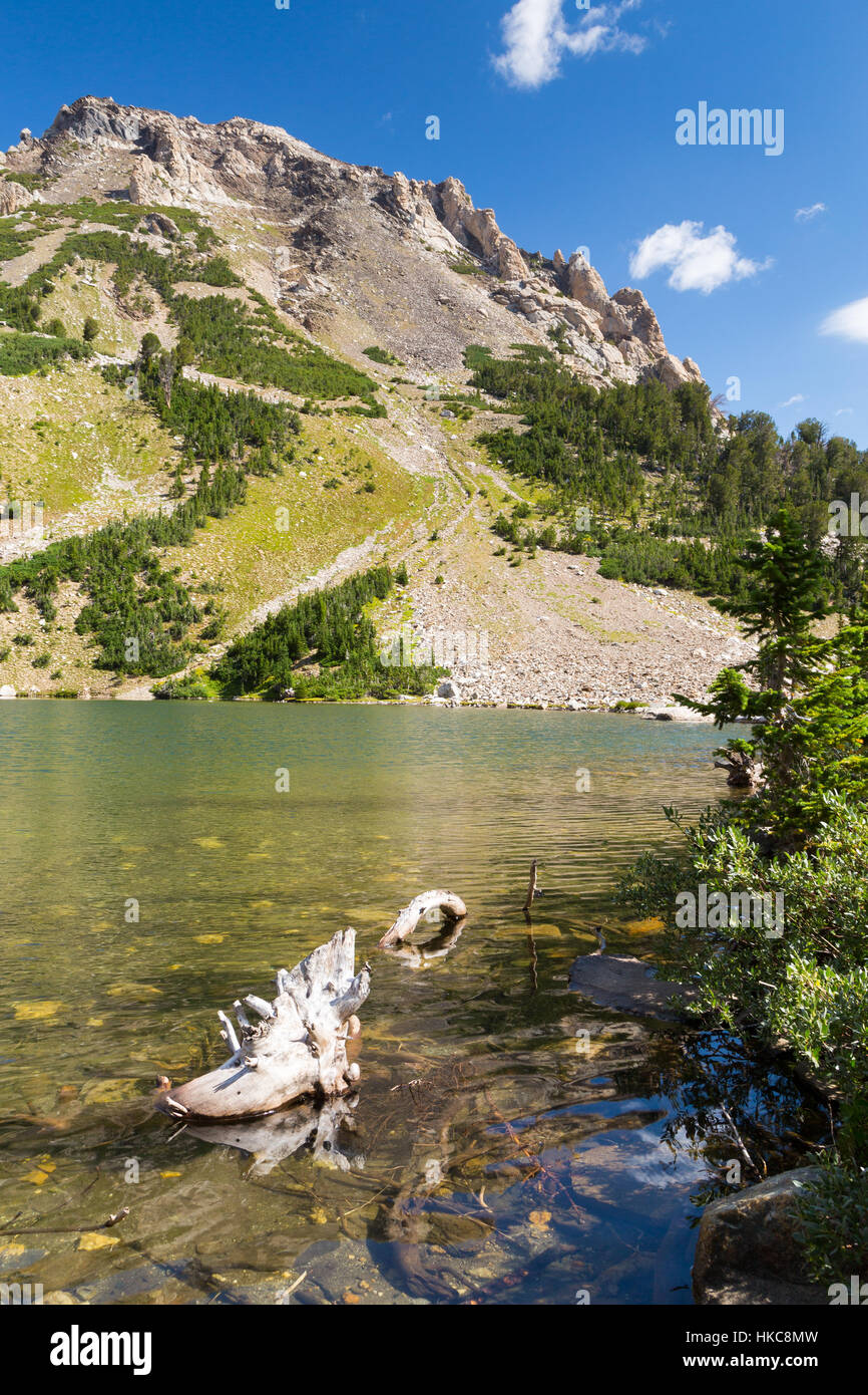 Mount Woodring towering above Holly Lake in upper Paintbrush Canyon