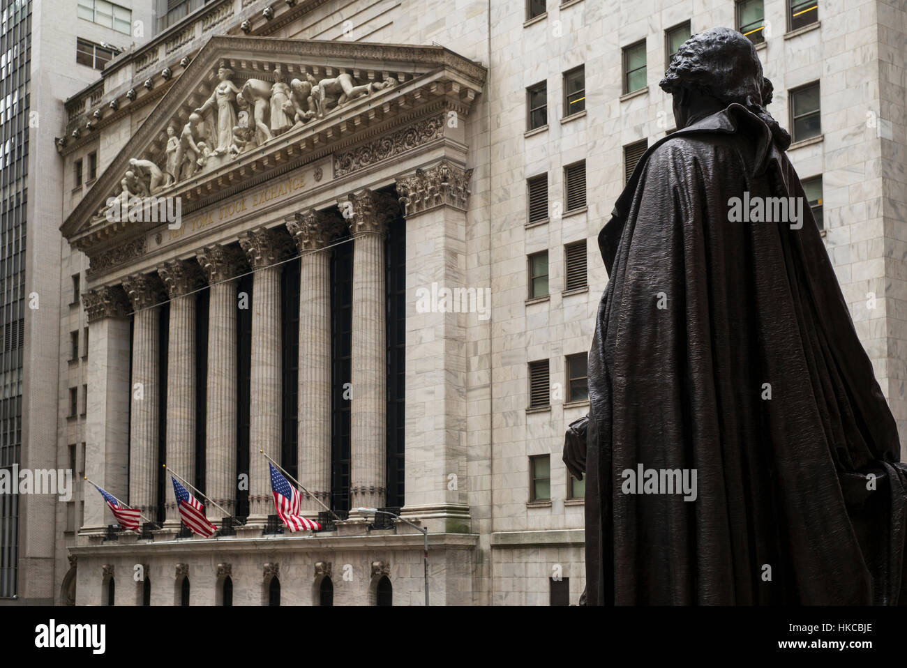 George Washington statue, New York Stock Exchange on Wall Street; New ...