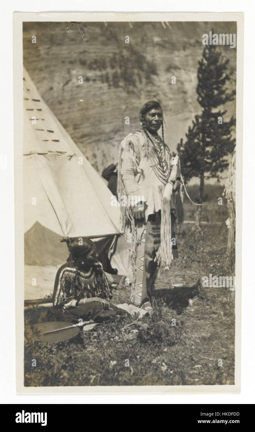 Native american chief hi-res stock photography and images - Alamy