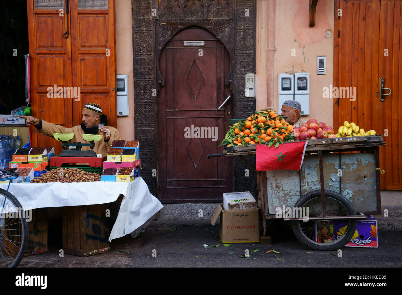 Street vendors of fruits with their carts, rue de Touareg, Marrakesh, Marocco Stock Photo