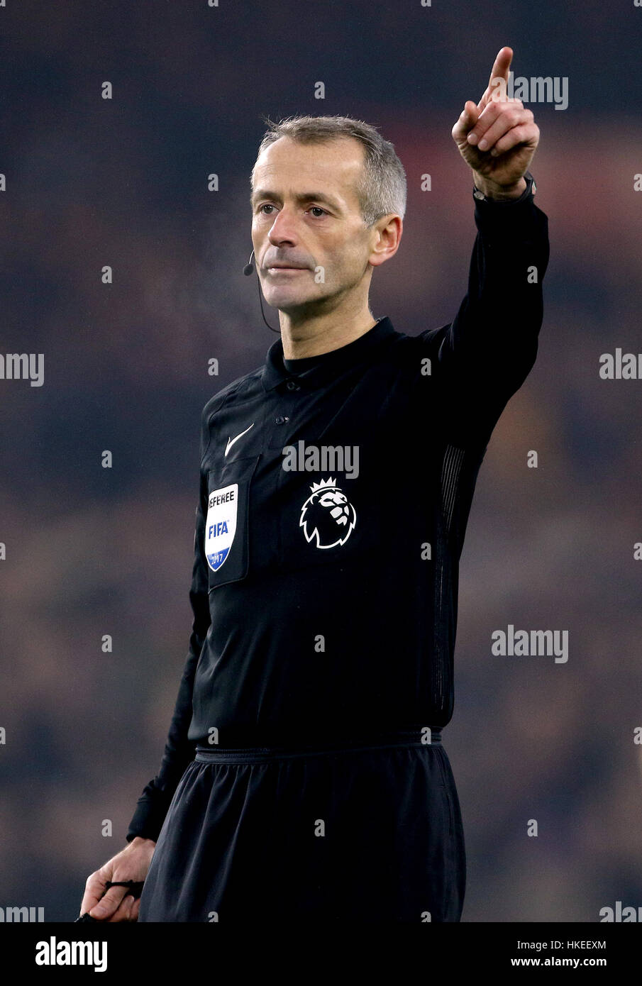 Match referee Martin Atkinson Stock Photo Alamy